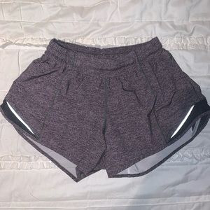 Lululemon Hotty Hot Shorts II *Long 4"